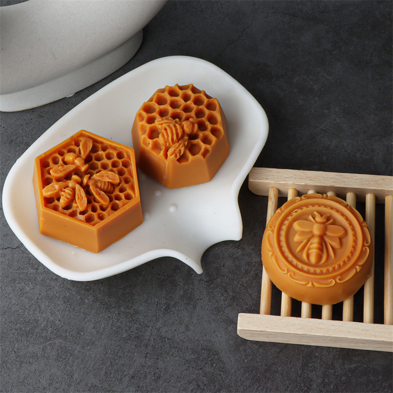 3D Flying Bee Honeycomb Candle - Soap Making Activity 评论和价格